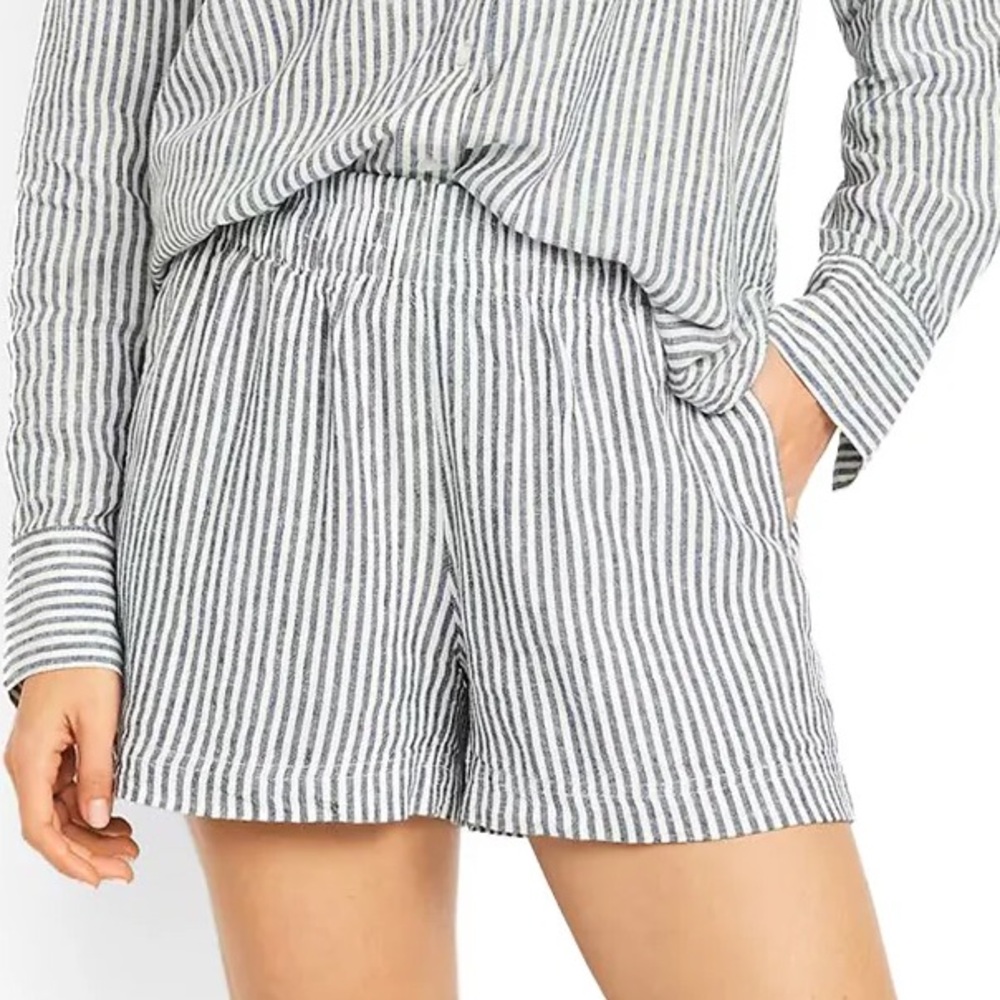 Old Navy High-Waisted Linen-Blend Pull-On Shorts: Blue Stripe, Size XL, 3.5-inch